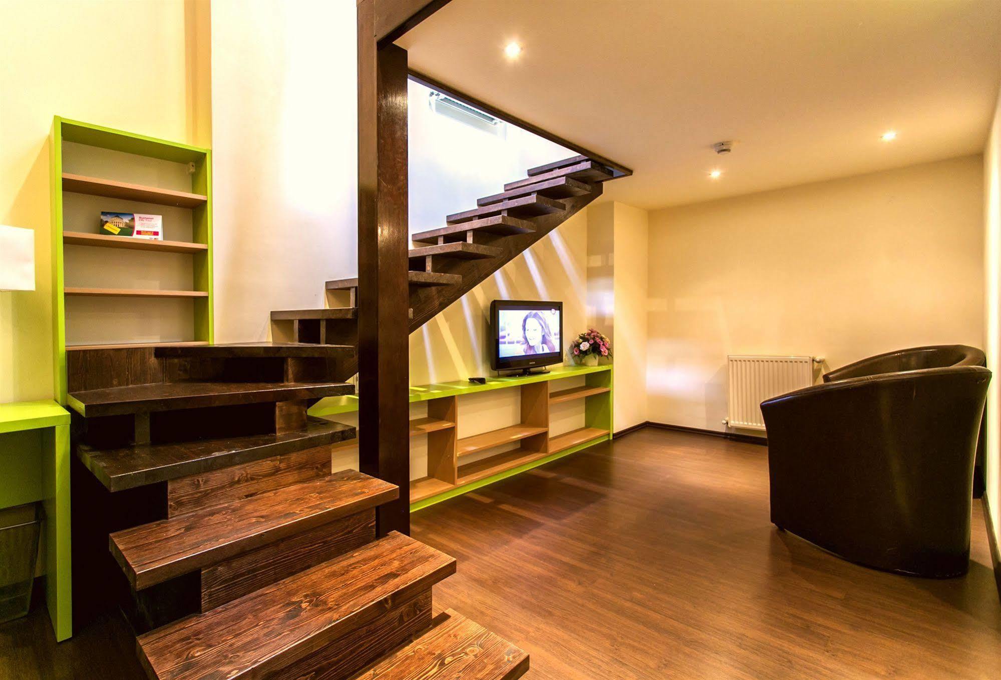 Trianon Hotel 3*